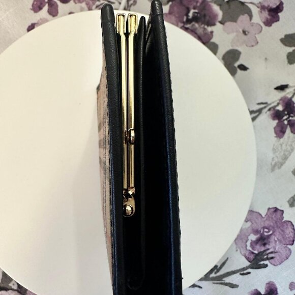 Burberry Beige & Black Wallet - Picture 11 of 11